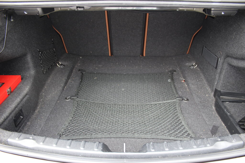 bmw328i_trunk